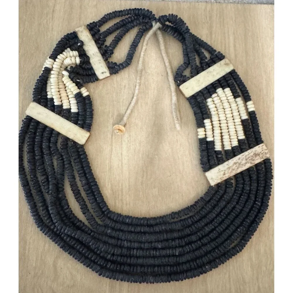 Vintage Tribal Multistrand Black White Beaded Necklace Carved Accents Southwest - Picture 3 of 8